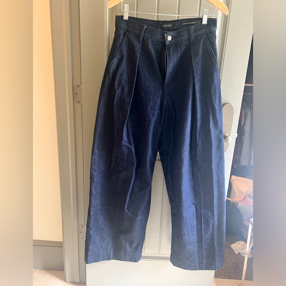 Banana Republic High Rise Relaxed Wide-Leg Denim Trouser